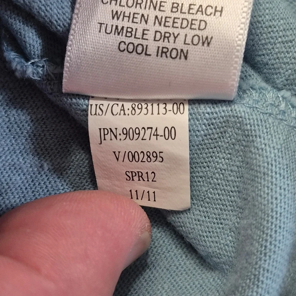 Banana Republic men's light blue polo shirt LG duo pockets 100% Cotton preppy